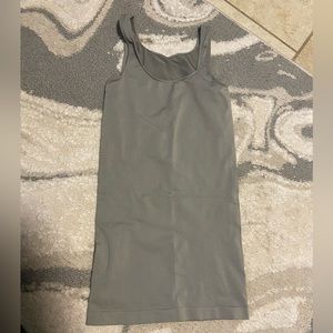 FinaModa tank